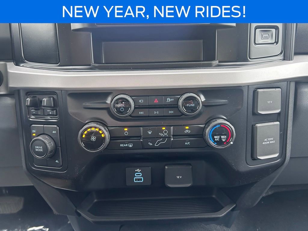 New 2026 Ford F450 XLT w/ 360-Degree Camera Package image 30