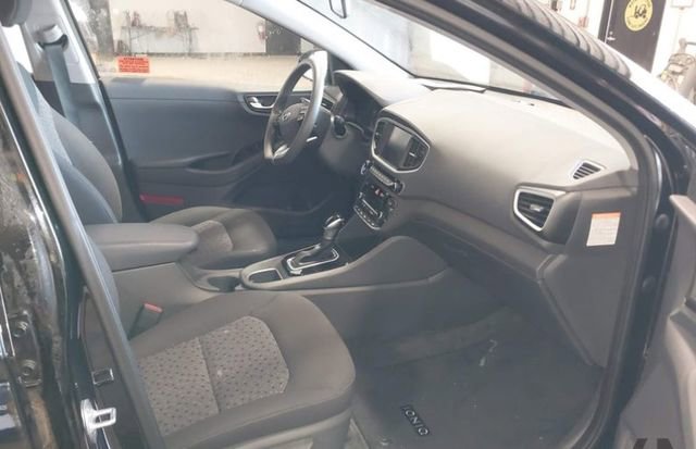 Used 2018 Hyundai Ioniq Blue FWD image 5