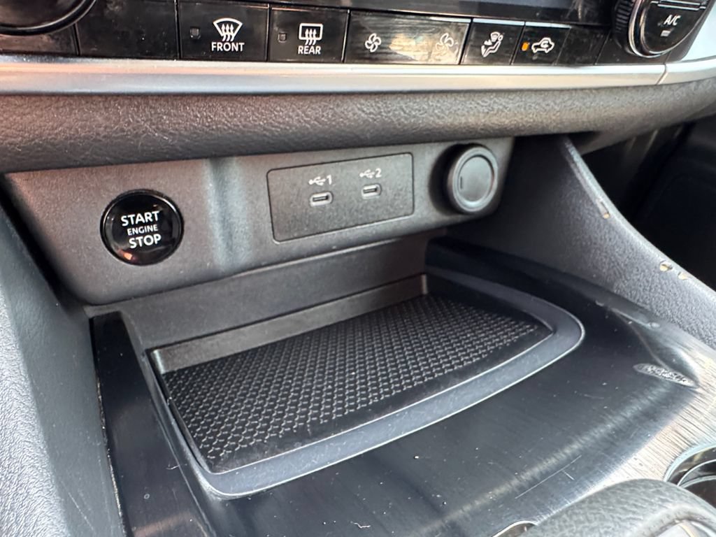 Used 2025 Nissan Rogue SV AWD/4WD image 27
