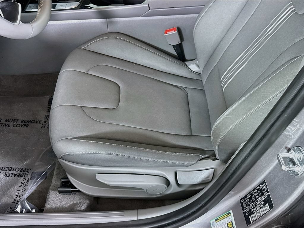 Certified 2024 Hyundai Elantra SEL w/ Convenience Package FWD image 26
