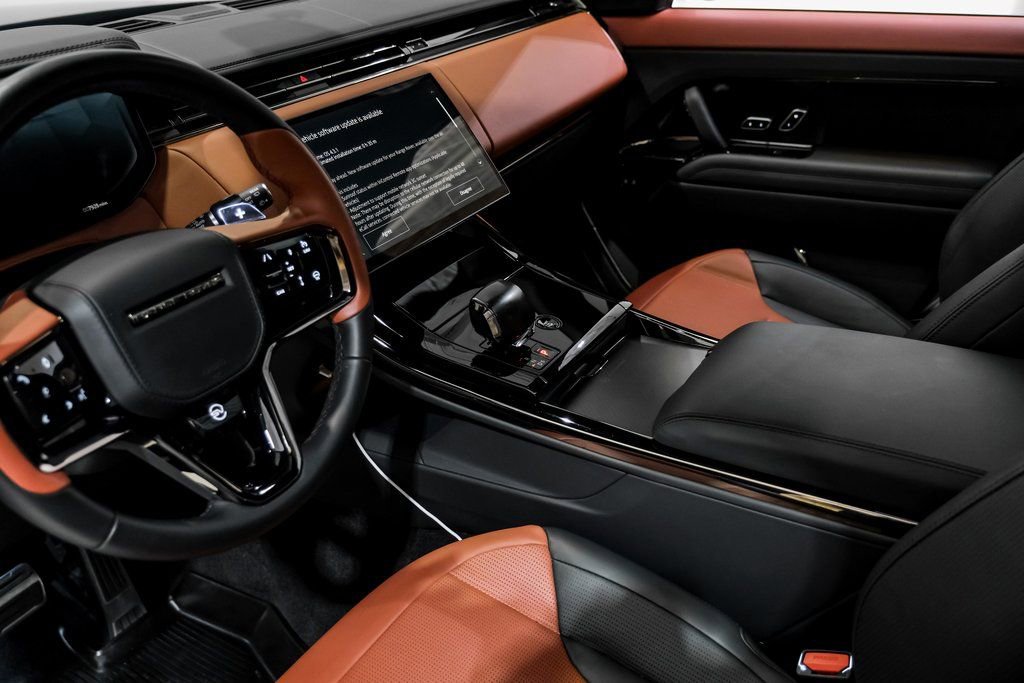 Used 2024 Land Rover Range Rover Sport image 22