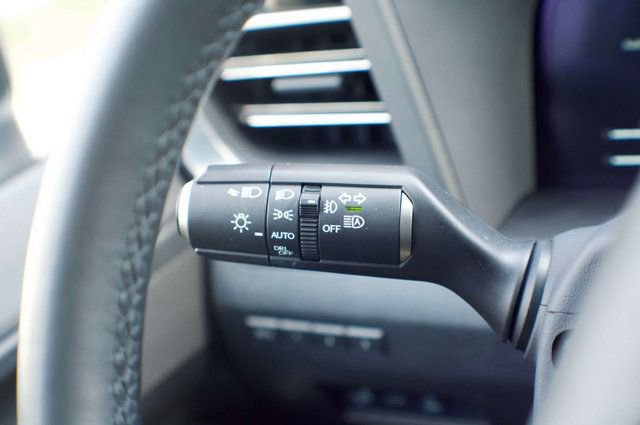 Used 2024 Lexus GX 550 image 23