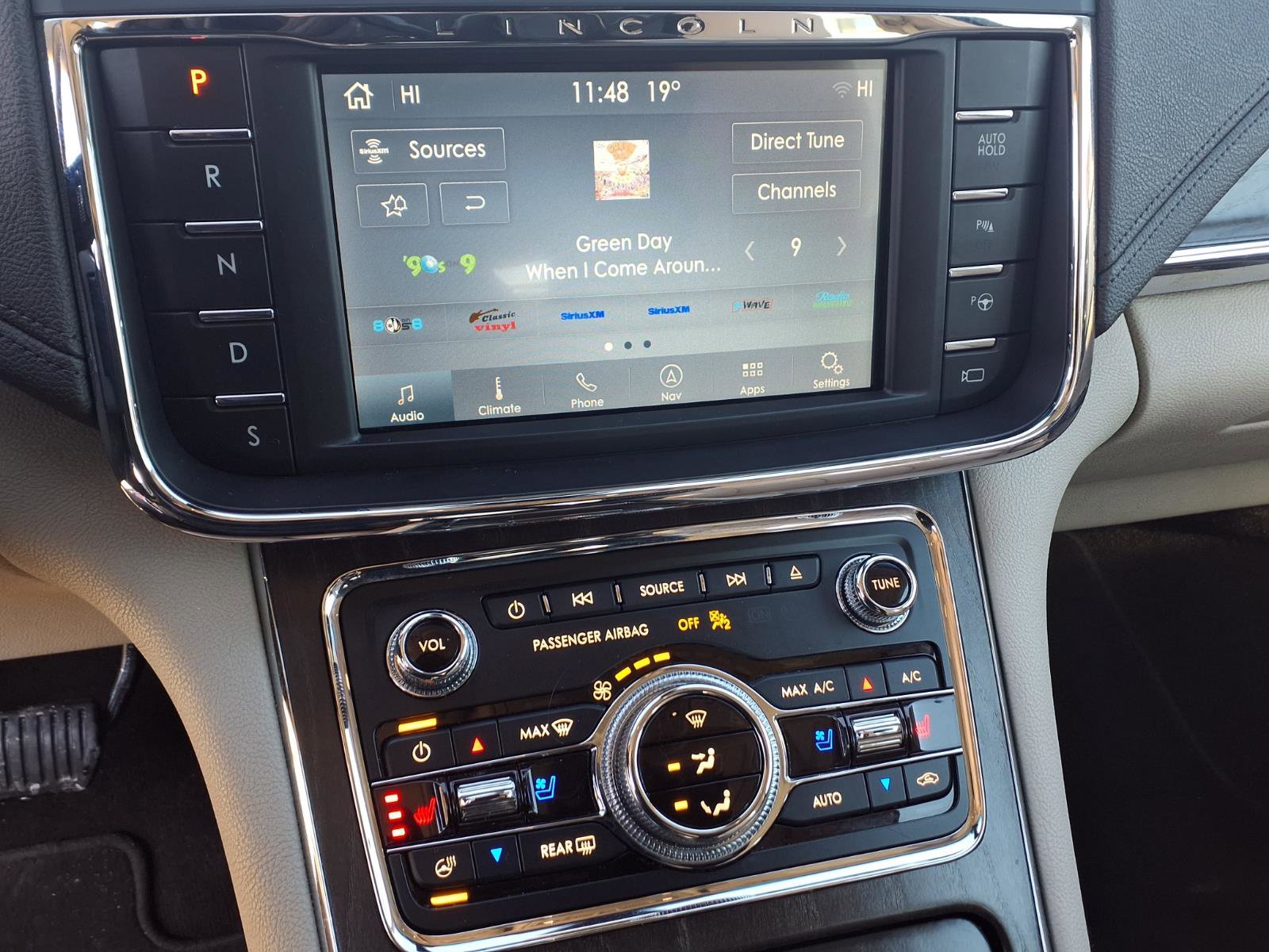 Used 2020 Lincoln Continental Reserve w/ Luxury Package image 26