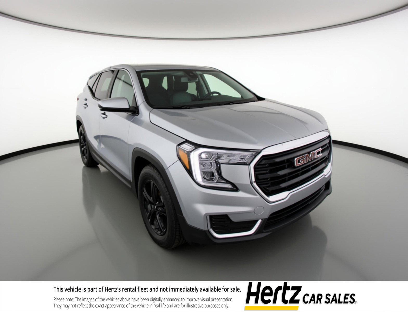 Used 2024 GMC Terrain SLE image 1