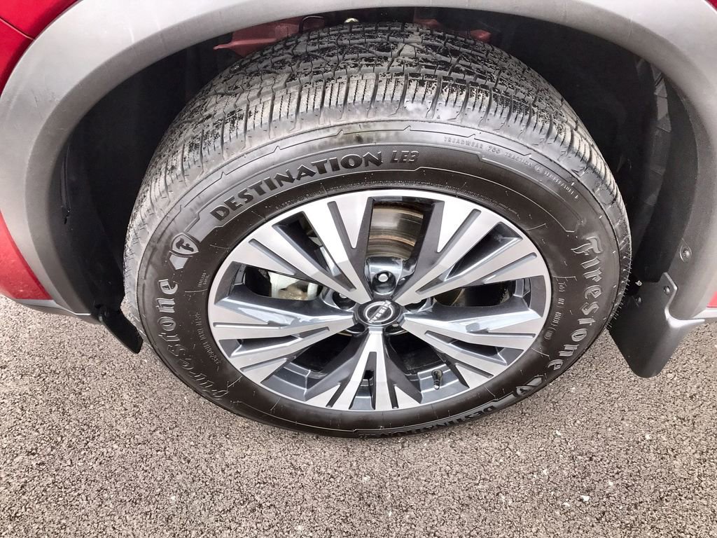Used 2022 Nissan Rogue SV w/ SV Premium Package image 10