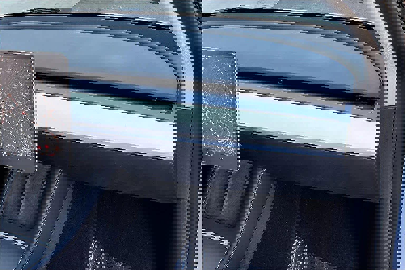 Used 2021 Tesla Model Y Long Range image 17