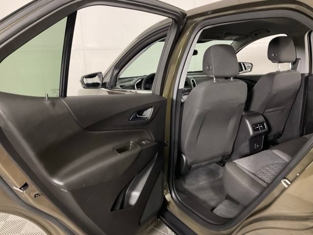 Used 2024 Chevrolet Equinox LT FWD image 32