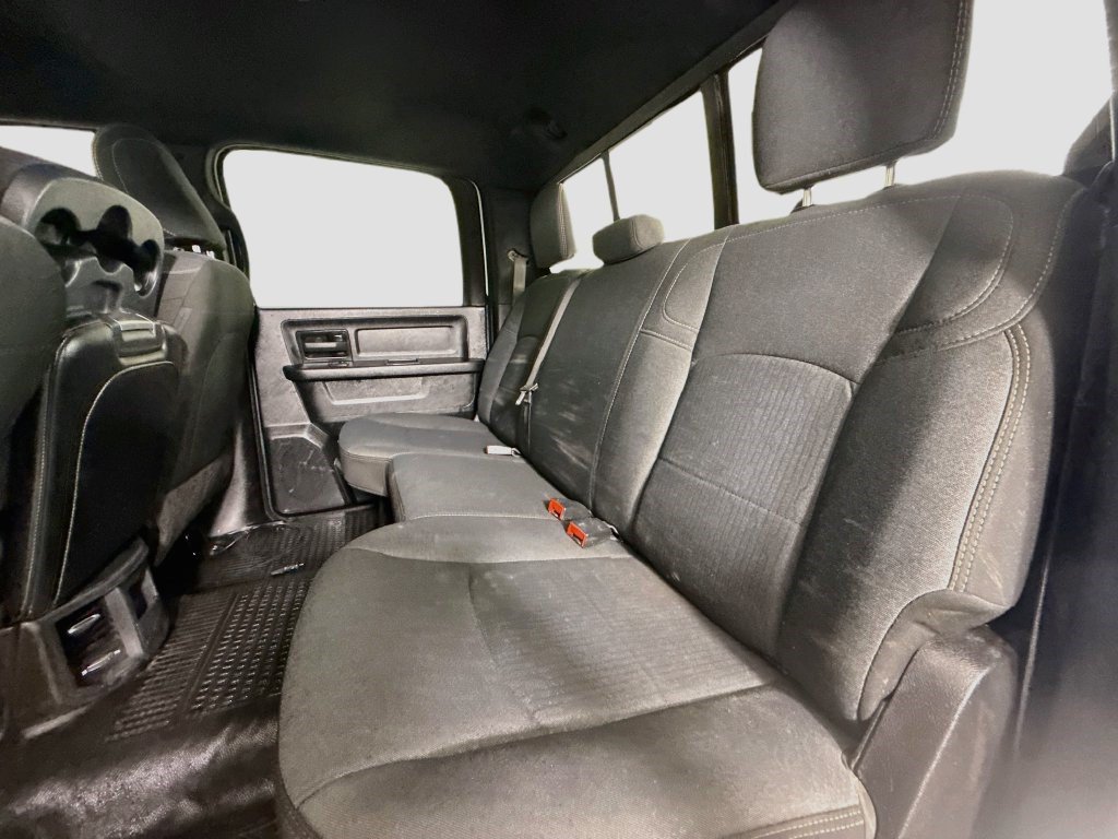 Used 2024 RAM 2500 Tradesman w/ Chrome Appearance Group AWD/4WD image 24
