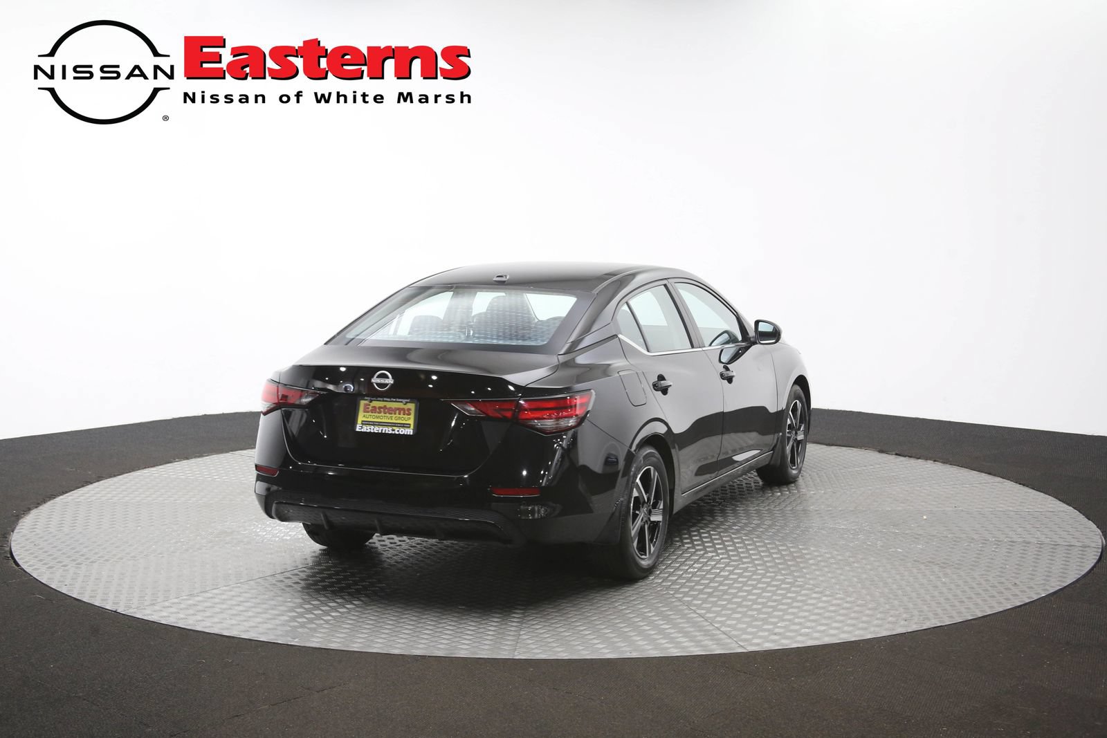 Used 2025 Nissan Sentra SV FWD image 38