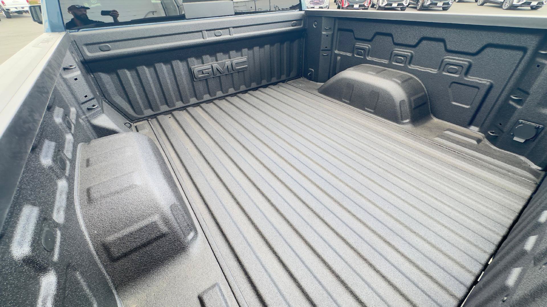 New 2026 GMC Sierra 1500 Denali AWD/4WD image 5