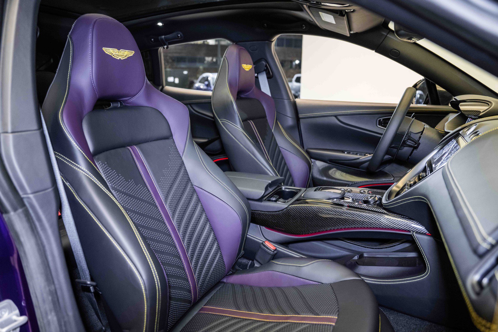 Used 2024 Aston Martin DBX 707 image 22