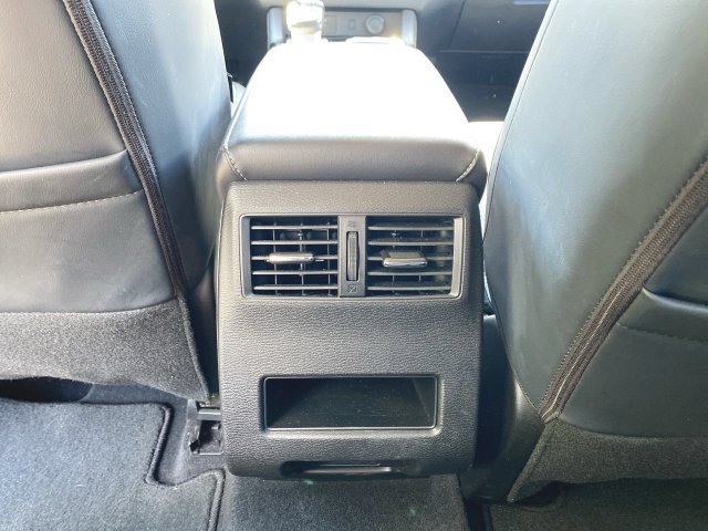 Used 2025 Mitsubishi Outlander SE FWD image 21