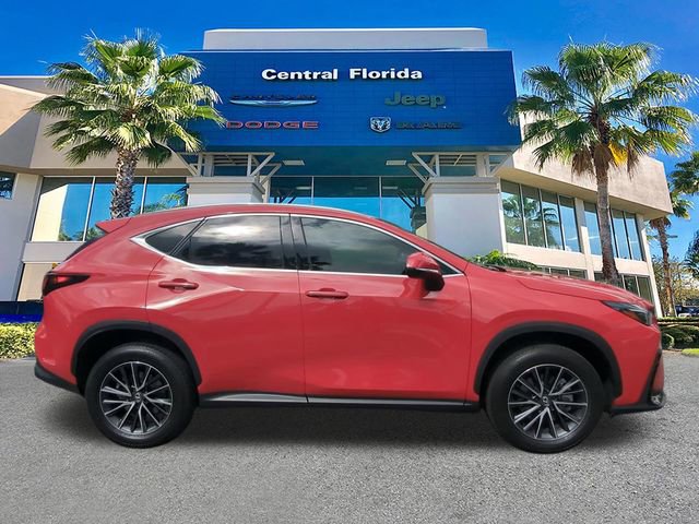 Used 2025 Lexus NX 250 FWD w/ Accessory Package (Z2) image 4