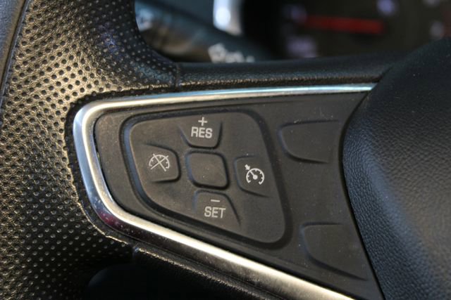 Used 2021 Chevrolet Malibu LT FWD image 16