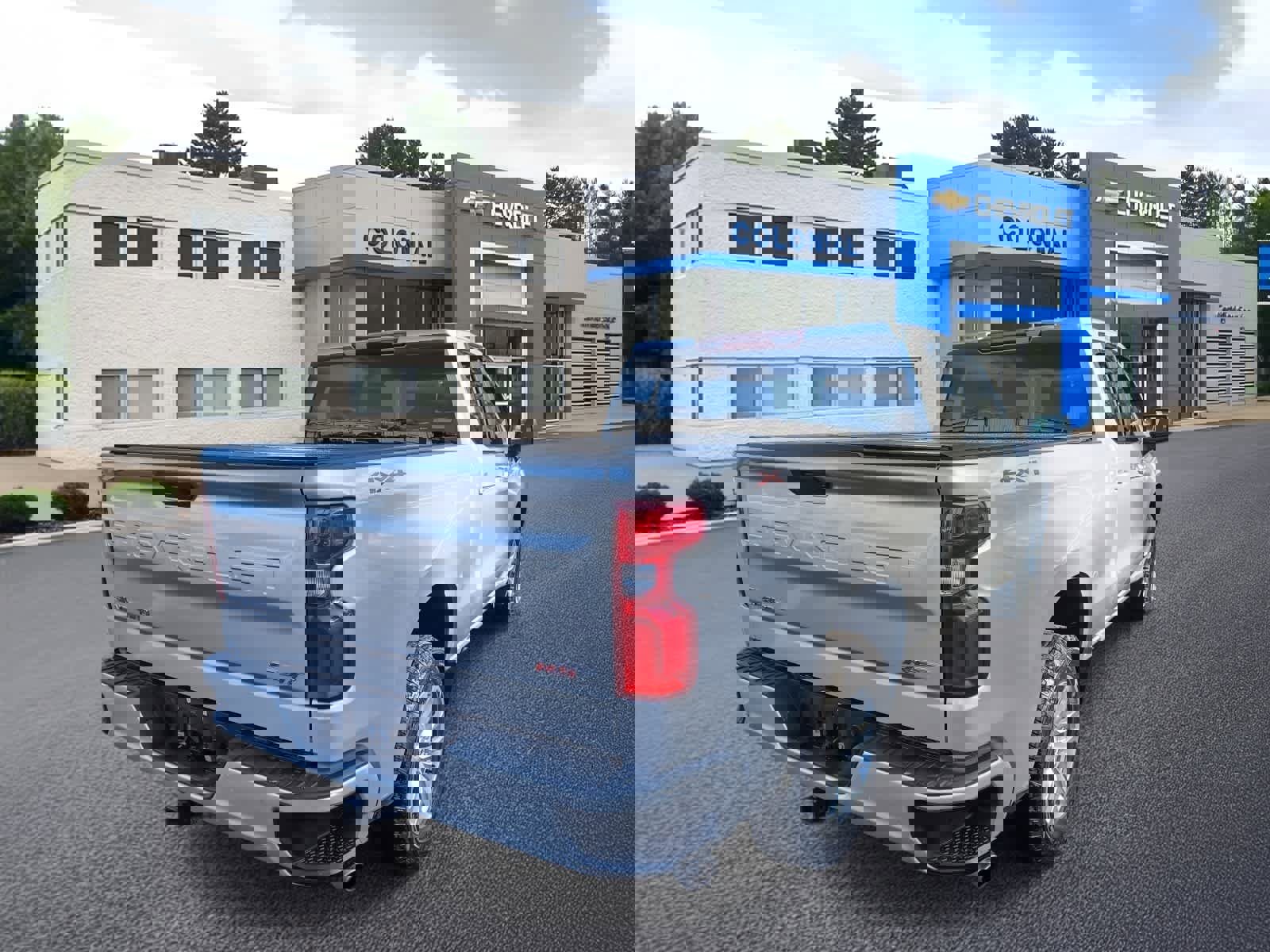 Used 2021 Chevrolet Silverado 1500 RST image 4