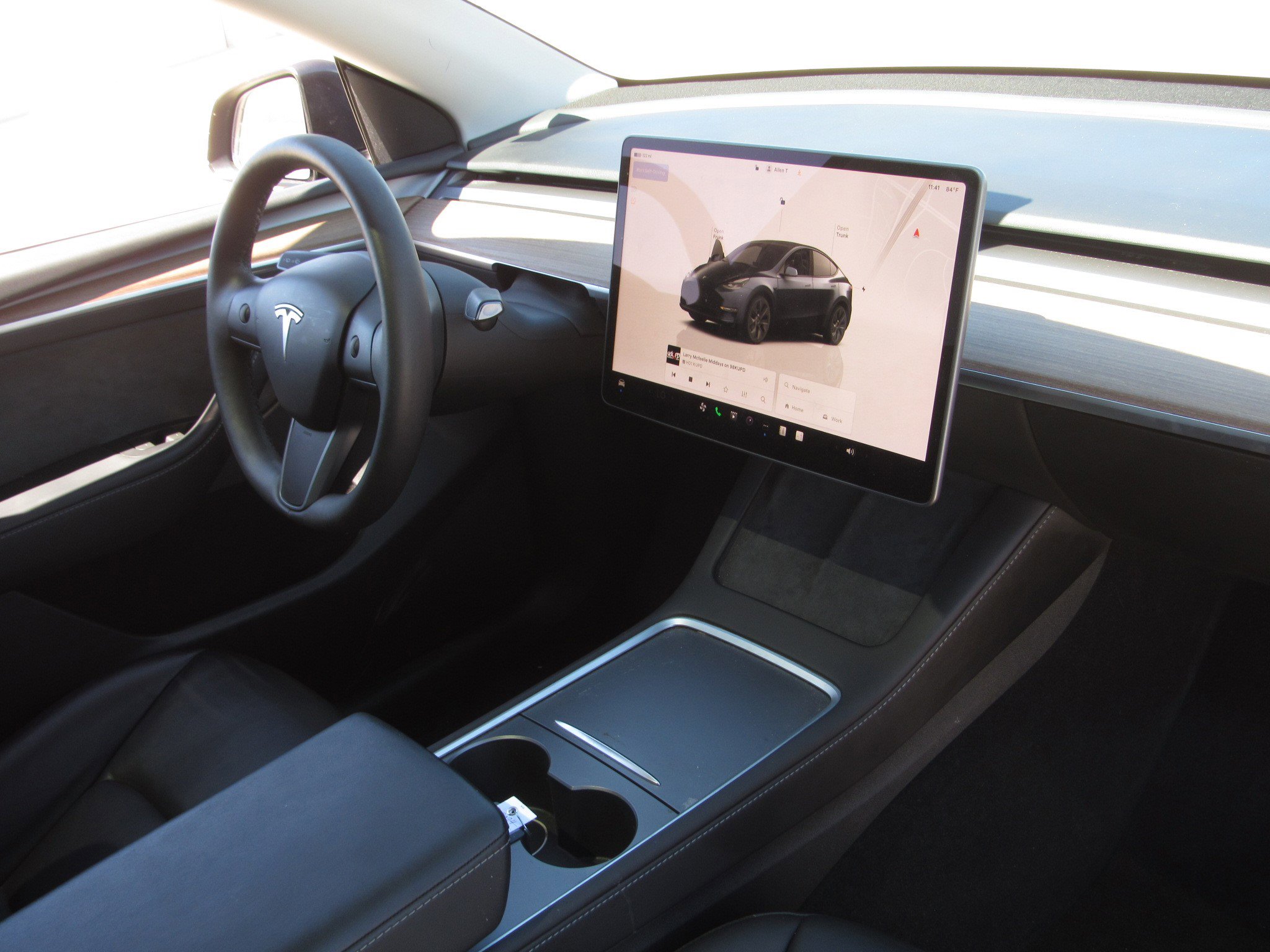 Used 2024 Tesla Model Y 2WD image 10