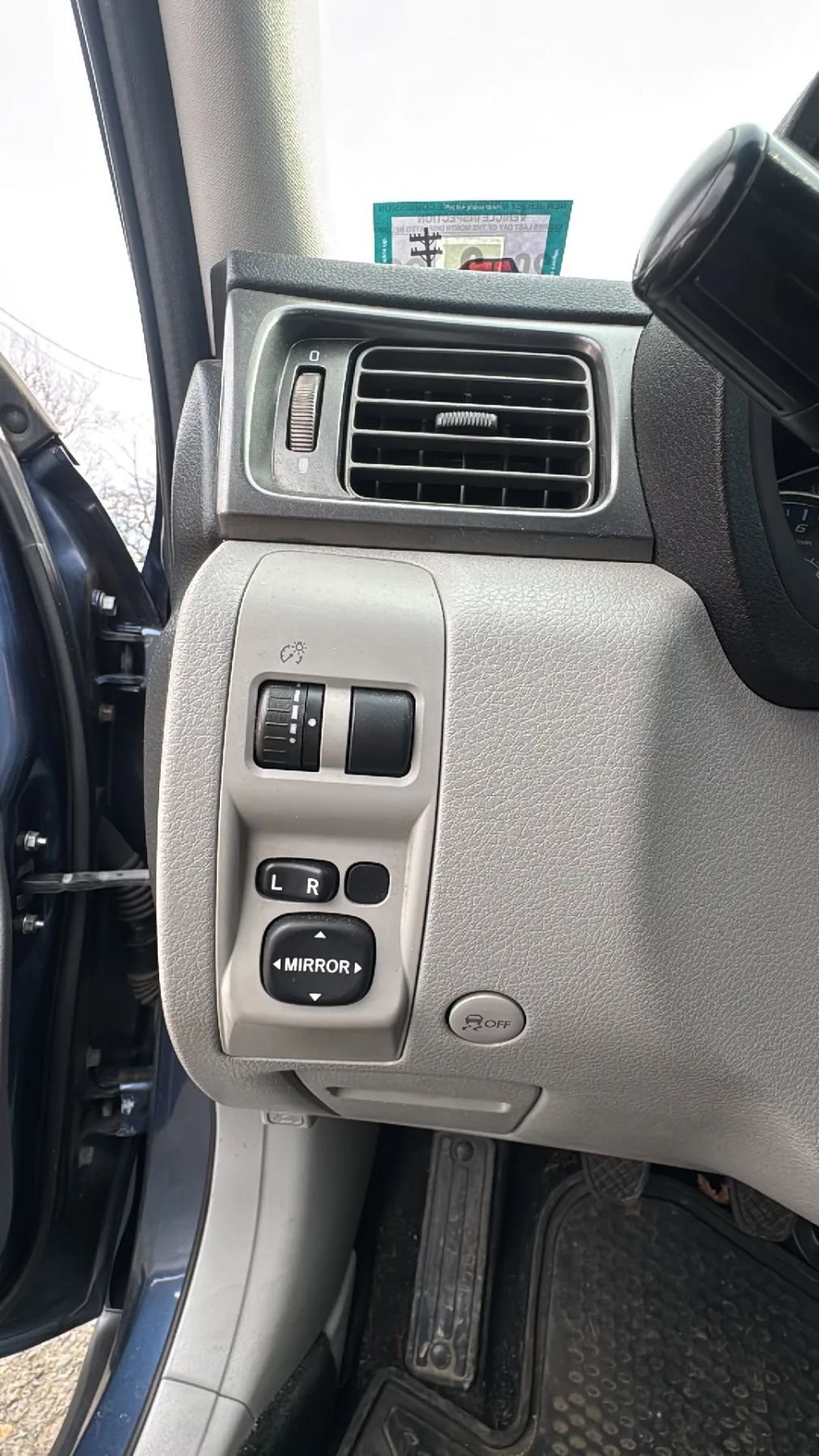 Used 2013 Subaru Forester 2.5X Premium w/ Plus Pkg image 12