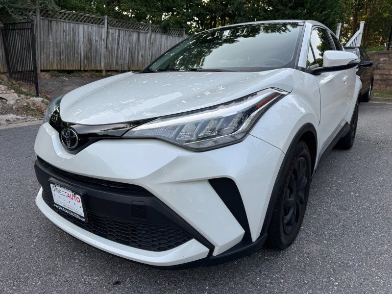 Used 2021 Toyota C-HR LE FWD image 3