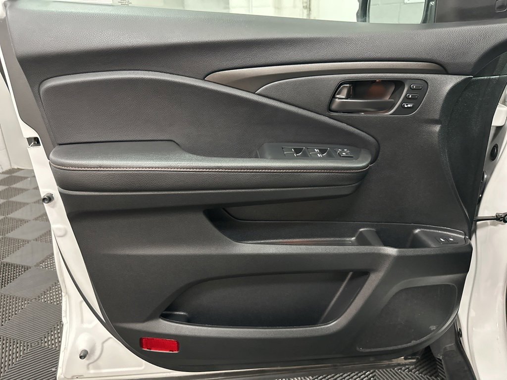 Used 2024 Honda Passport TrailSport image 19