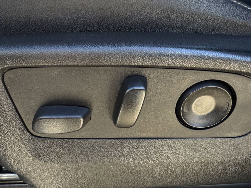 Used 2021 Chevrolet Tahoe LT image 26