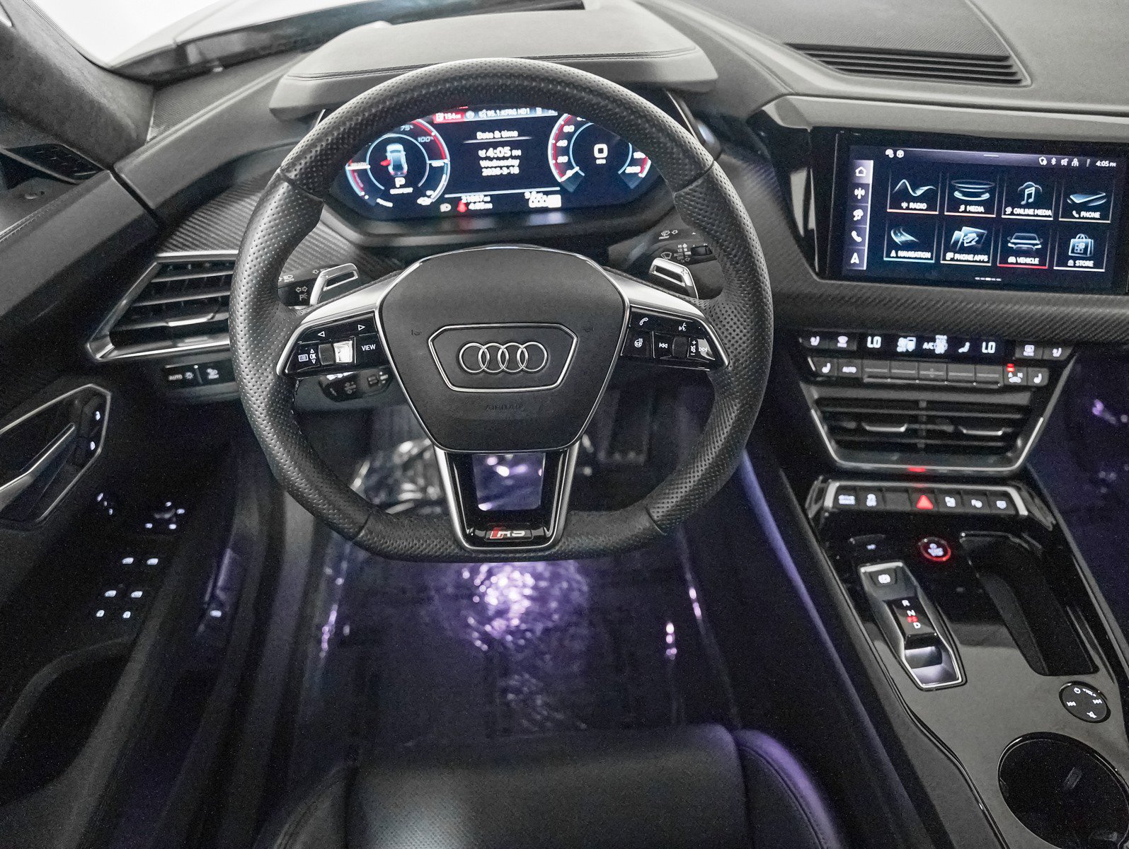 Used 2024 Audi RS e-tron GT w/ Carbon Performance Package image 13