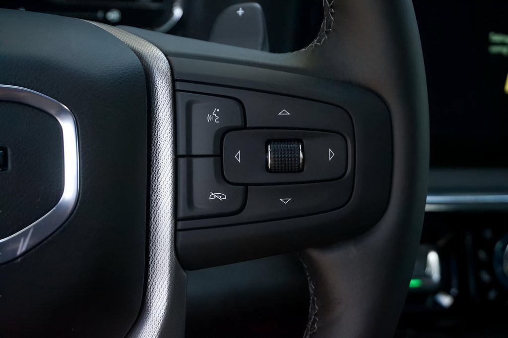 Used 2025 GMC Sierra 1500 Denali AWD/4WD image 14