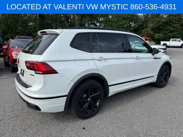 Used 2024 Volkswagen Tiguan SE R-Line AWD/4WD image 6