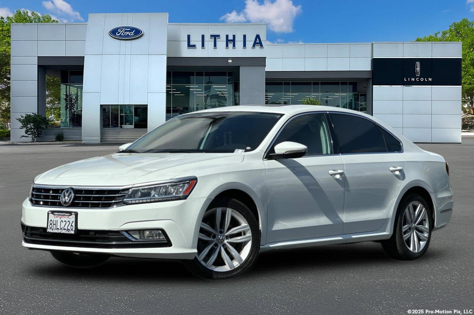 Used 2018 Volkswagen Passat 2.0T SE