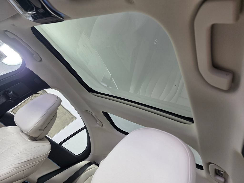 New 2027 Mercedes-Benz E 350 Sedan image 9