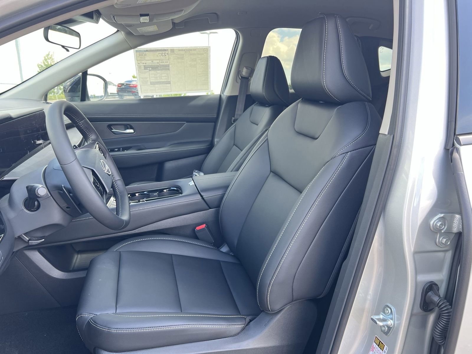 New 2025 Nissan Murano SV image 18