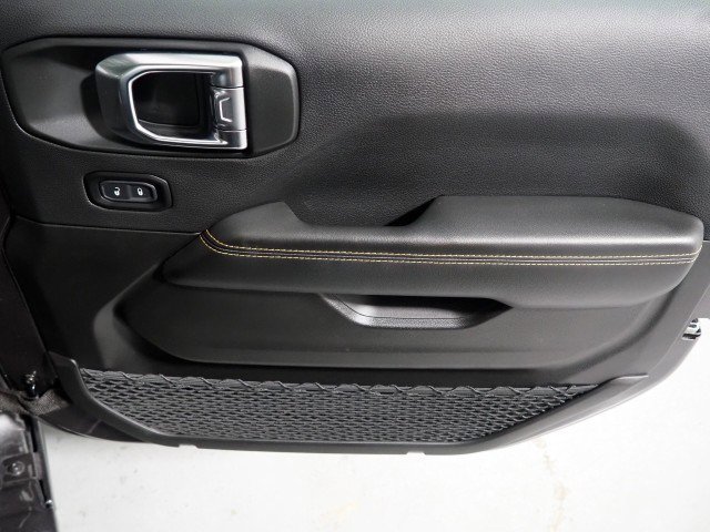 Used 2025 Jeep Wrangler 4xe Sahara w/ Safety Group AWD/4WD image 58