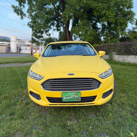 Used 2014 Ford Fusion SE FWD image 3