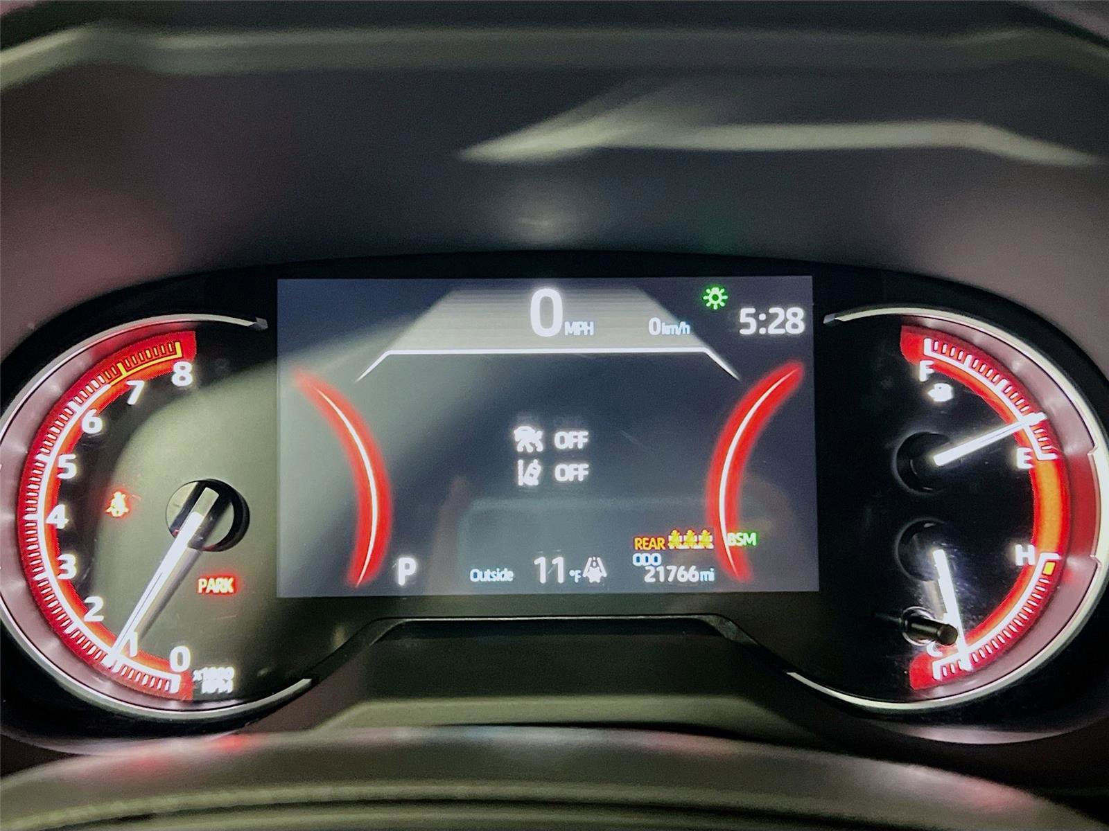 Used 2025 Toyota RAV4 XLE image 6