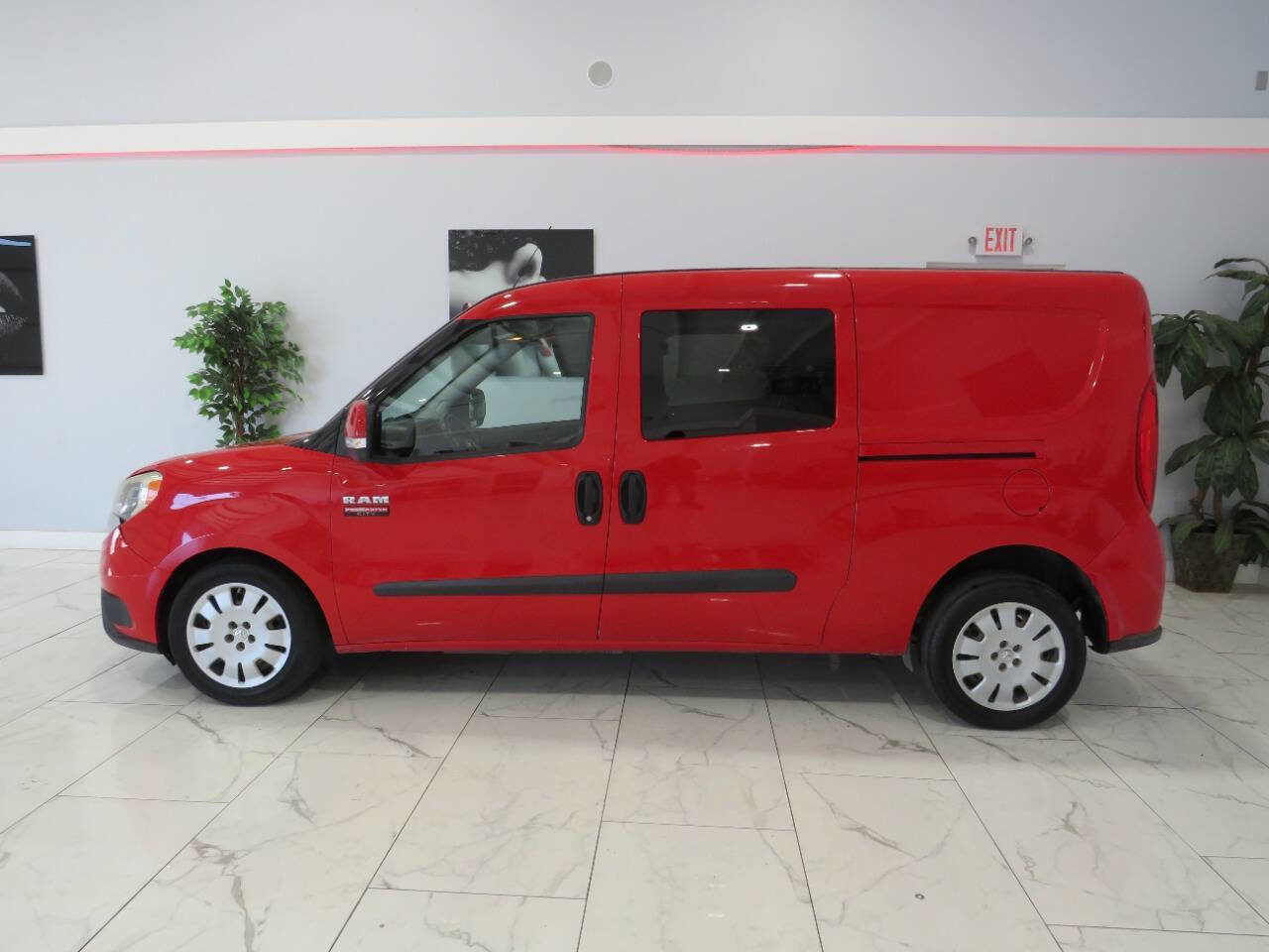 Used 2016 RAM ProMaster City Tradesman SLT image 7