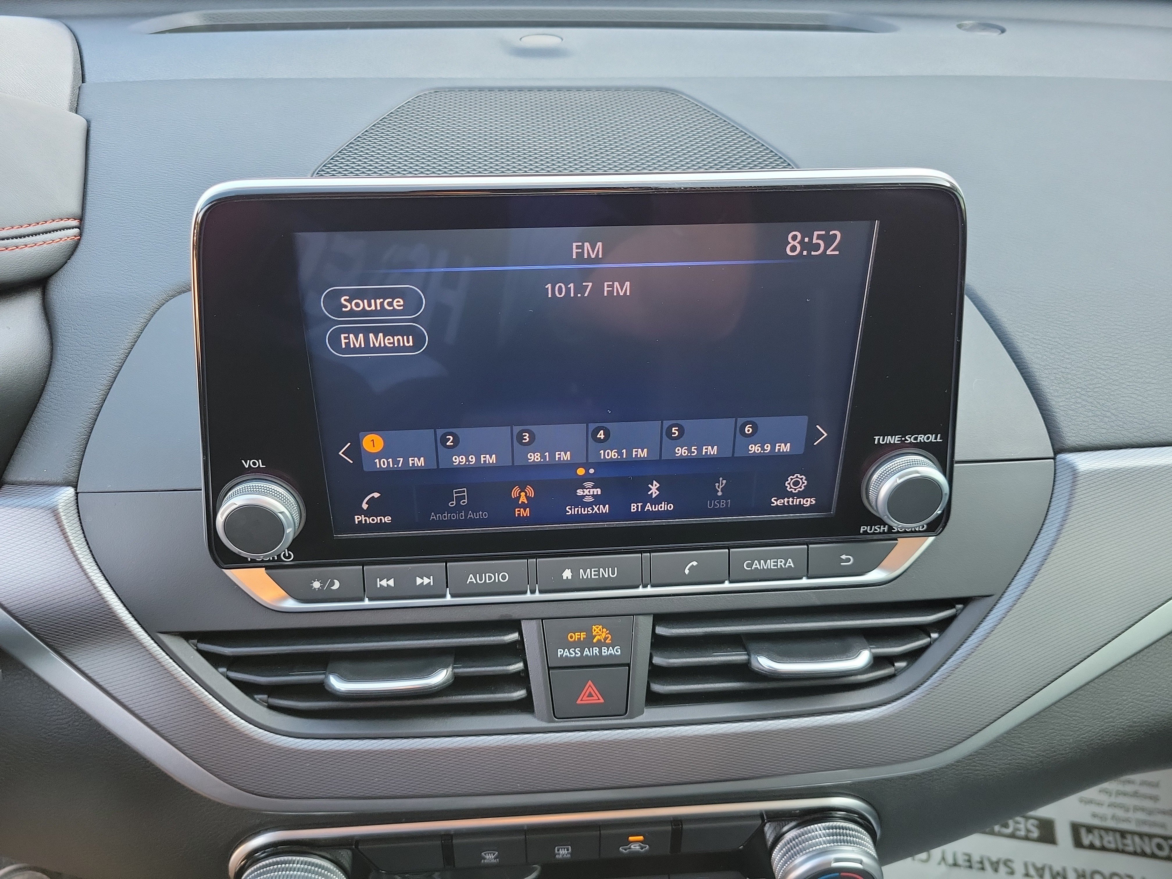 Used 2023 Nissan Altima 2.5 SR FWD image 15