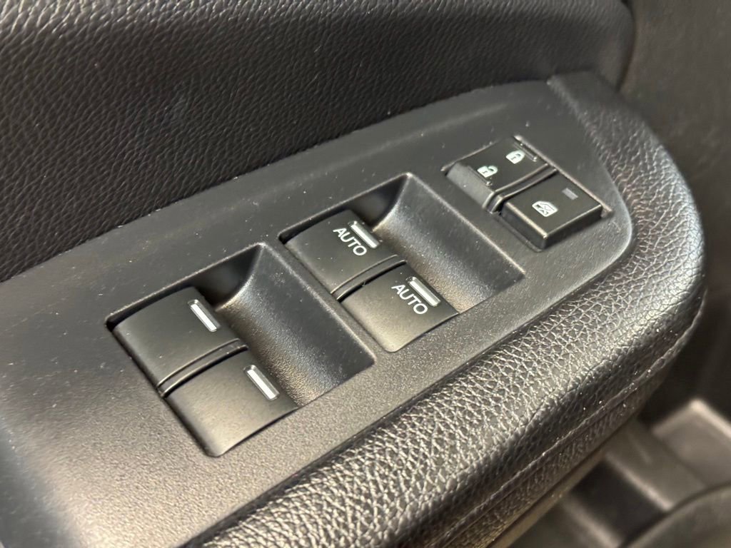 Used 2016 Honda Pilot Elite image 10