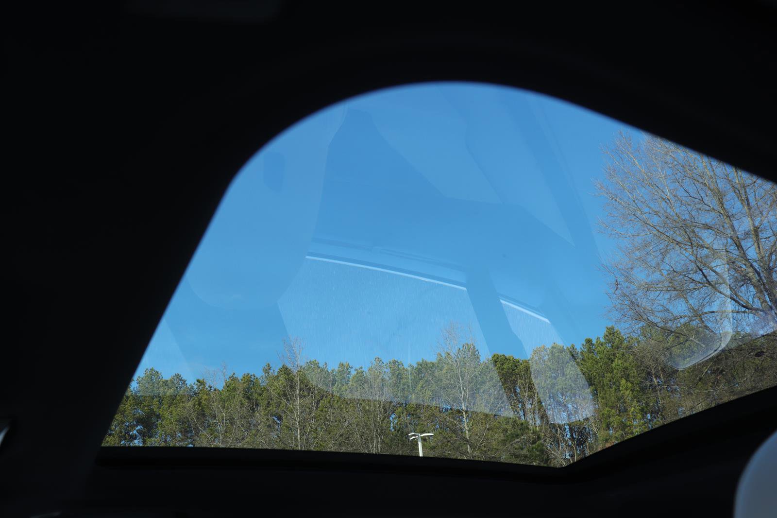 Used 2025 BMW 530i w/ Executive Package image 23