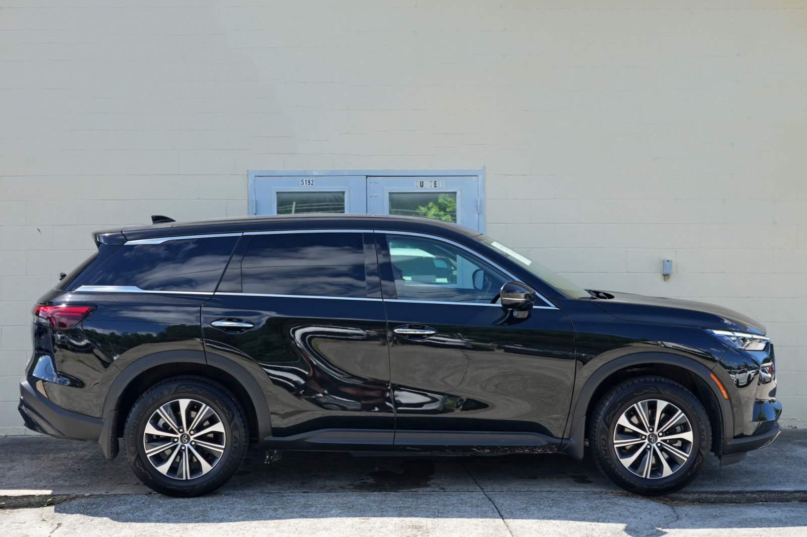 Used 2023 INFINITI QX60 Pure FWD image 51