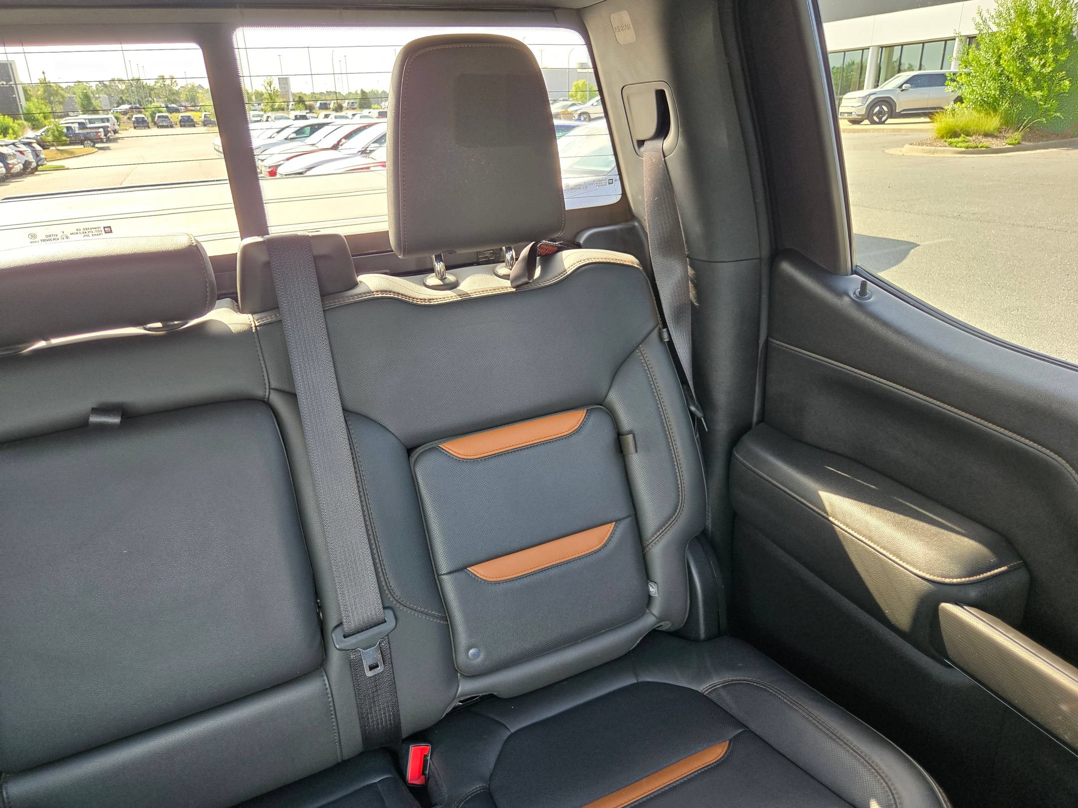Used 2020 GMC Sierra 1500 AT4 w/ AT4 Premium Package AWD/4WD image 14
