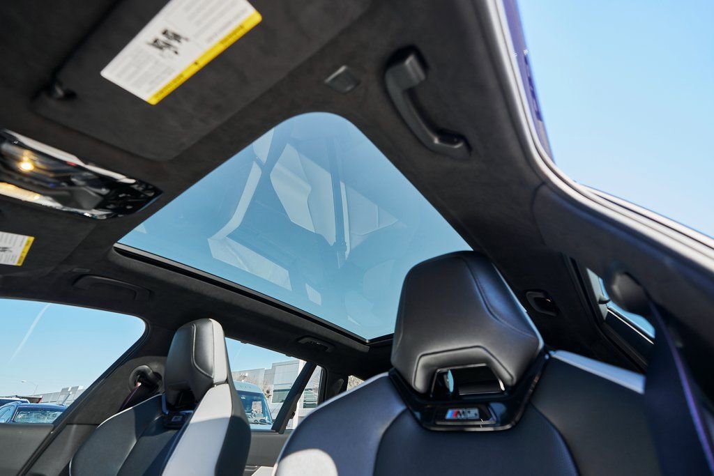 Used 2025 BMW M5 Touring image 46