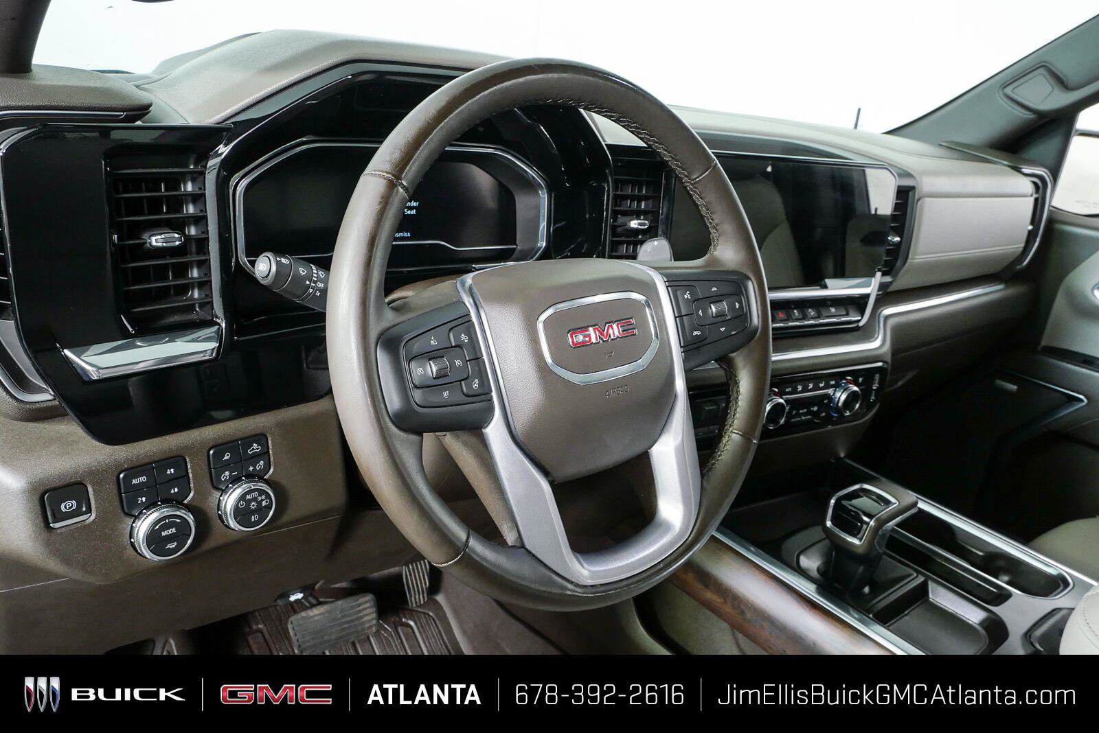 Certified 2024 GMC Sierra 1500 SLT w/ SLT Premium Plus Package AWD/4WD image 4