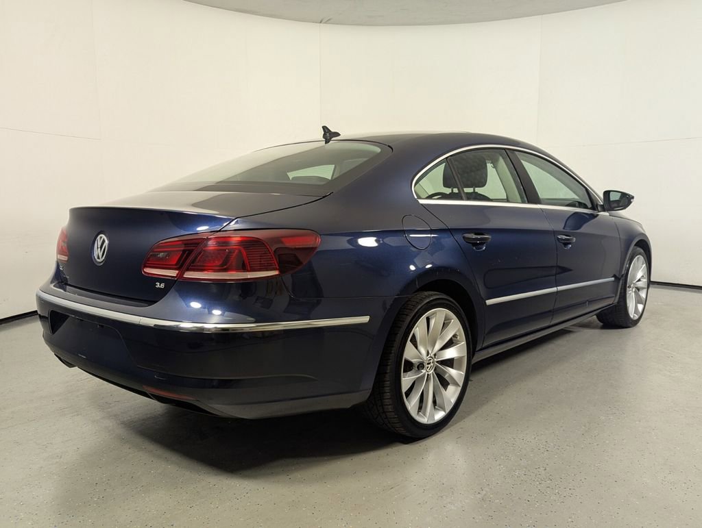 Used 2013 Volkswagen CC Lux image 7