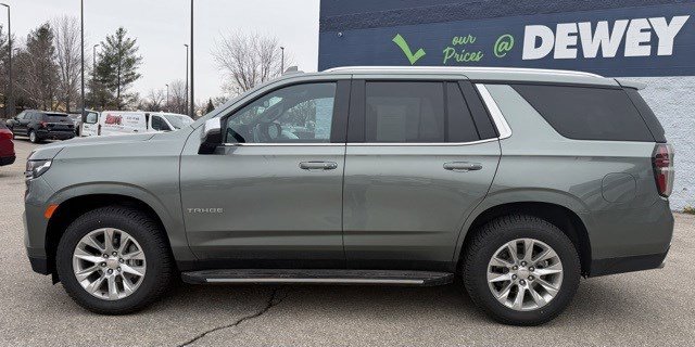 Used 2024 Chevrolet Tahoe Premier image 2