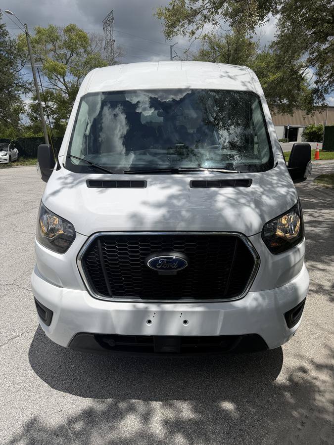 Used 2025 Ford Transit 350 XLT RWD image 5