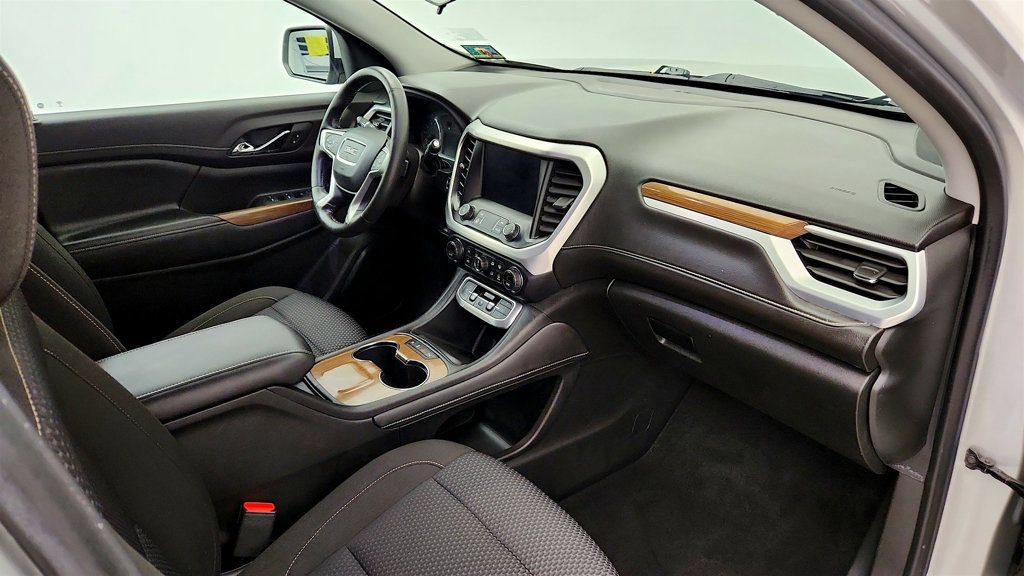 Used 2020 GMC Acadia SLE FWD image 25