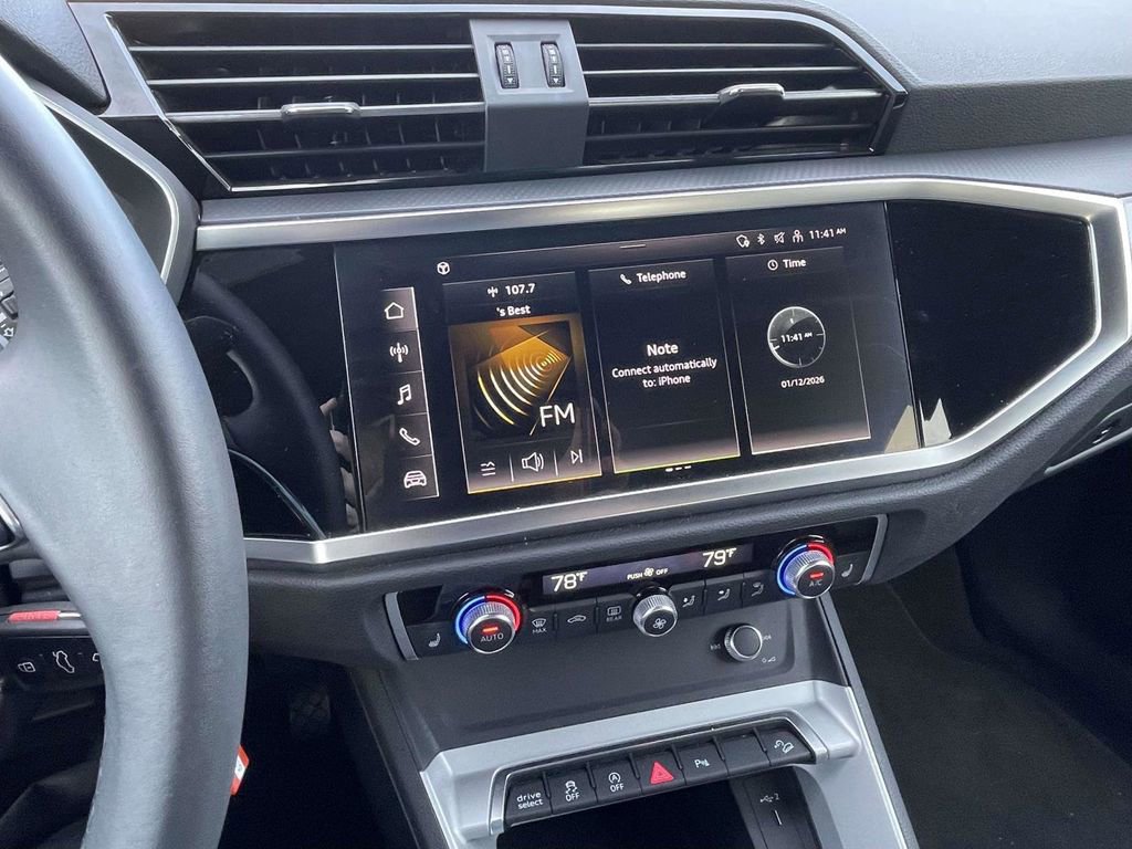 Used 2025 Audi Q3 2.0T Premium image 21