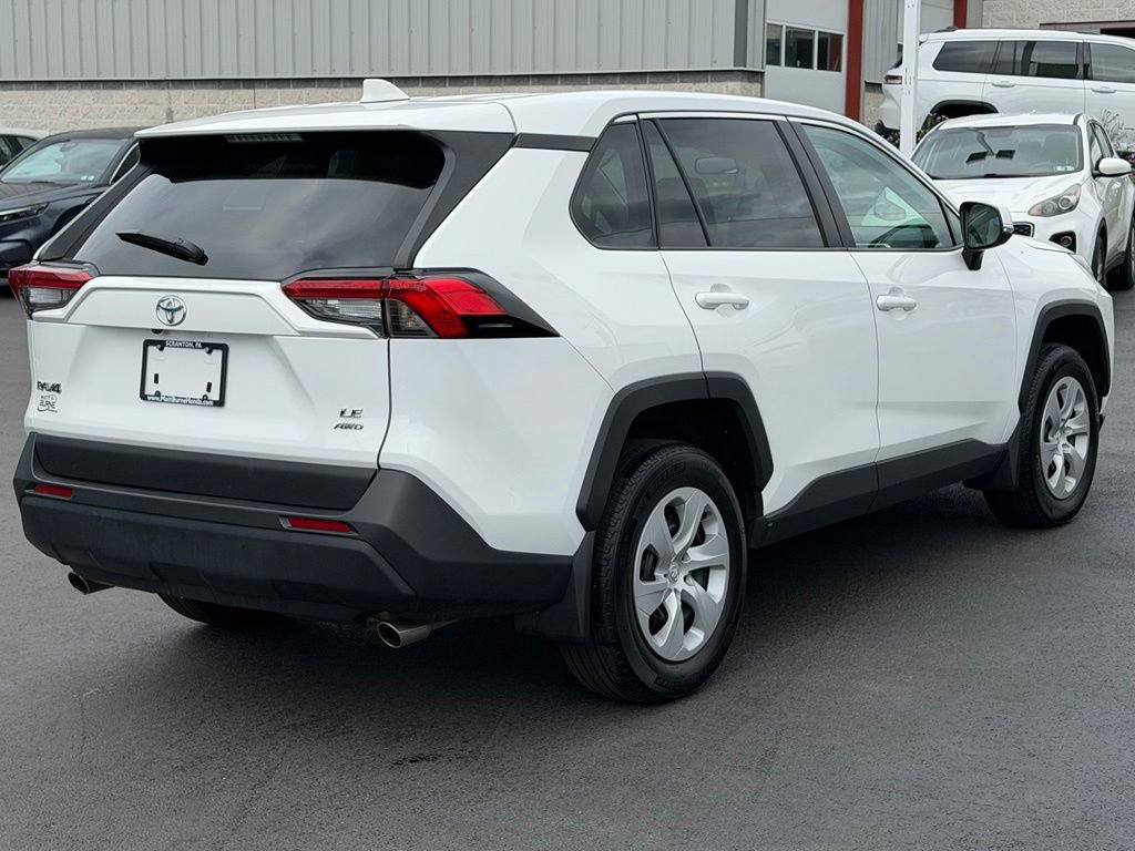 Used 2025 Toyota RAV4 LE AWD/4WD image 25