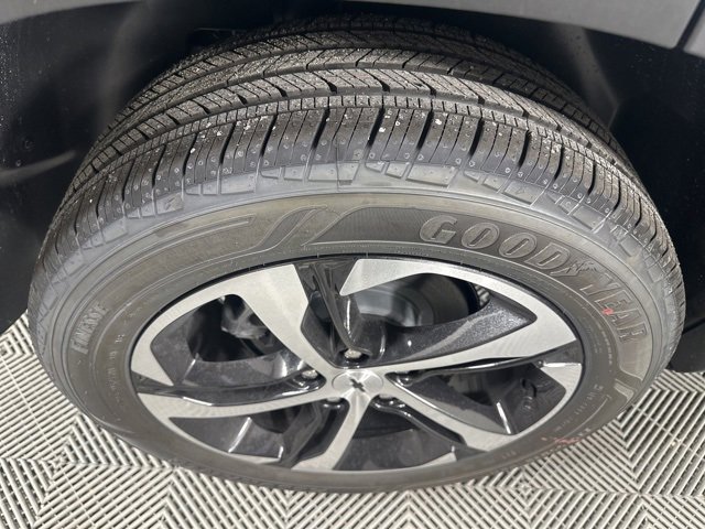 New 2026 Chevrolet Trax RS w/ Driver Confidence Package image 11