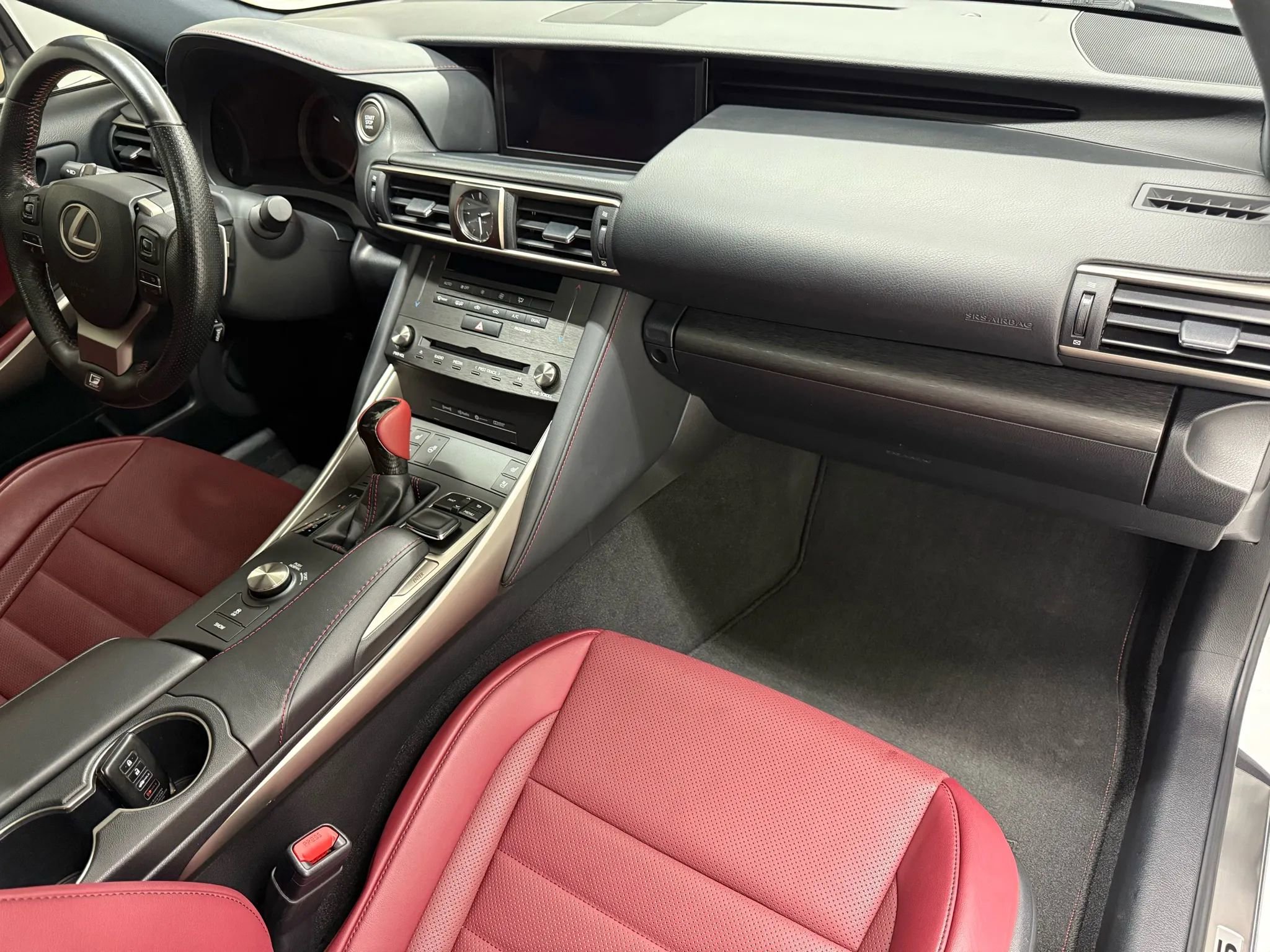 Used 2019 Lexus IS 300 F Sport w/ F Sport Package image 11