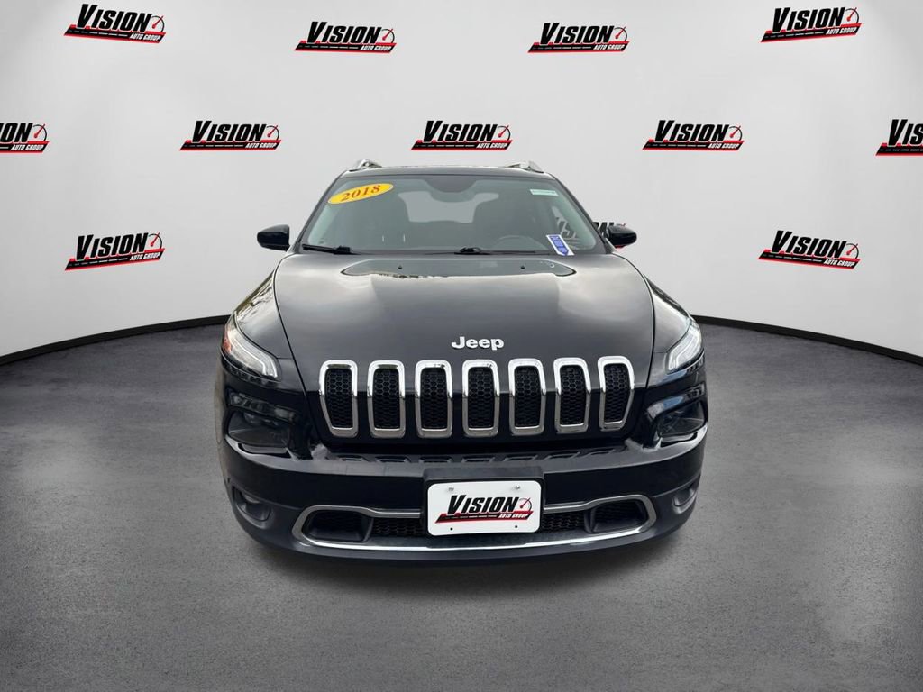 Used 2018 Jeep Cherokee Limited image 2